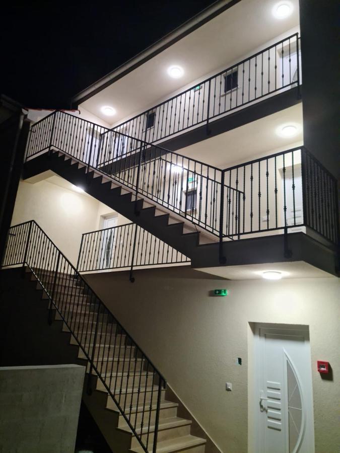 Appartments Akrapovic 沃希 外观 照片
